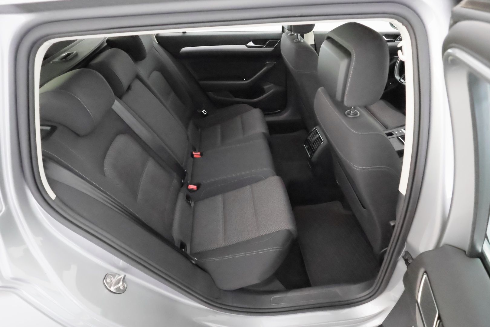 VOLKSWAGEN Passat 2019