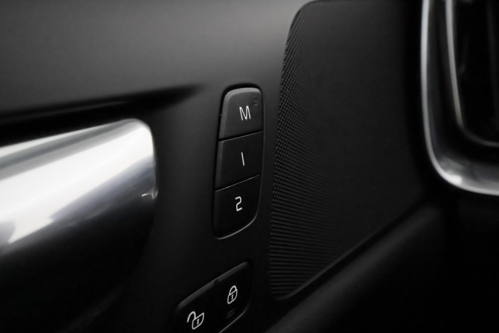 VOLVO V60 19