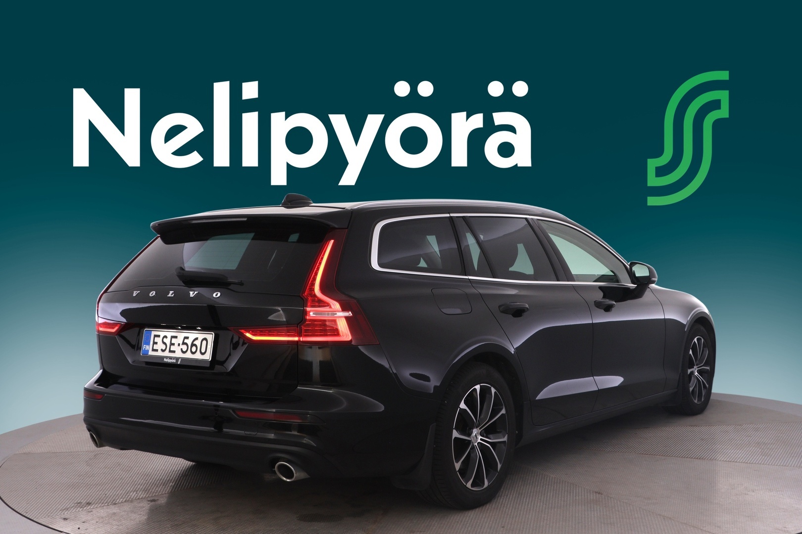 VOLVO V60 5