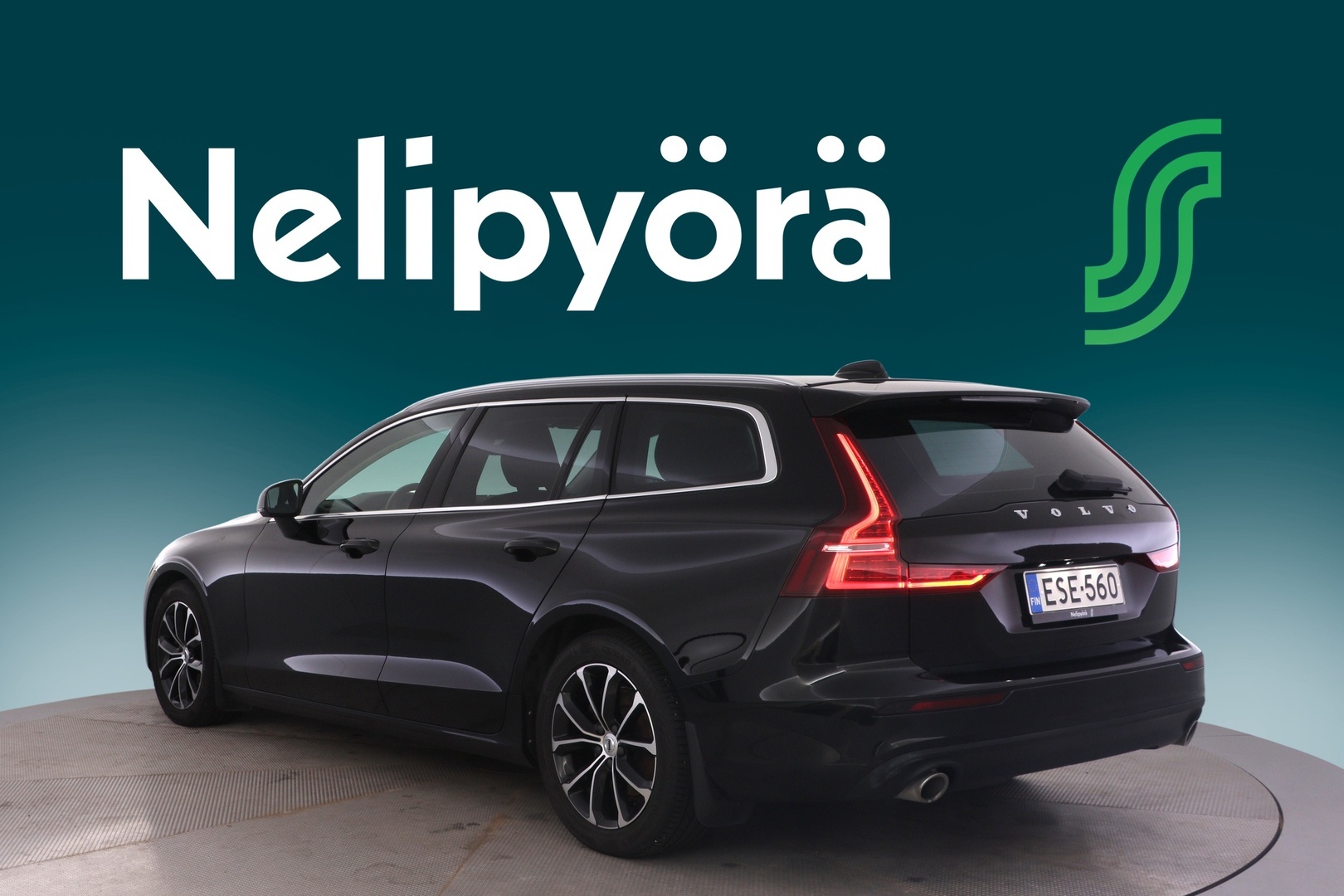 VOLVO V60 8