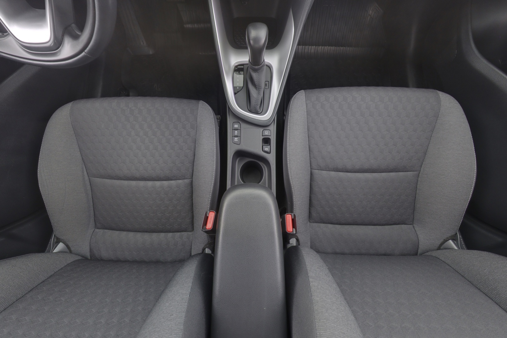TOYOTA Yaris 2021