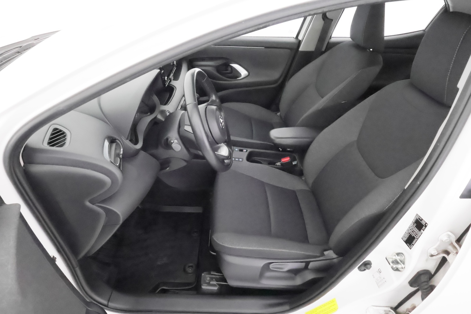 TOYOTA Yaris 2021