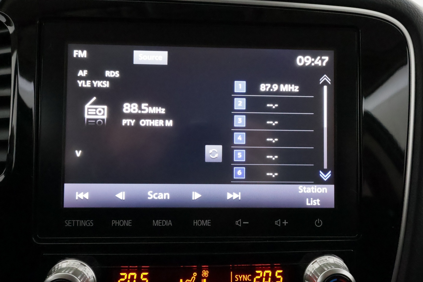 MITSUBISHI Outlander PHEV 2020