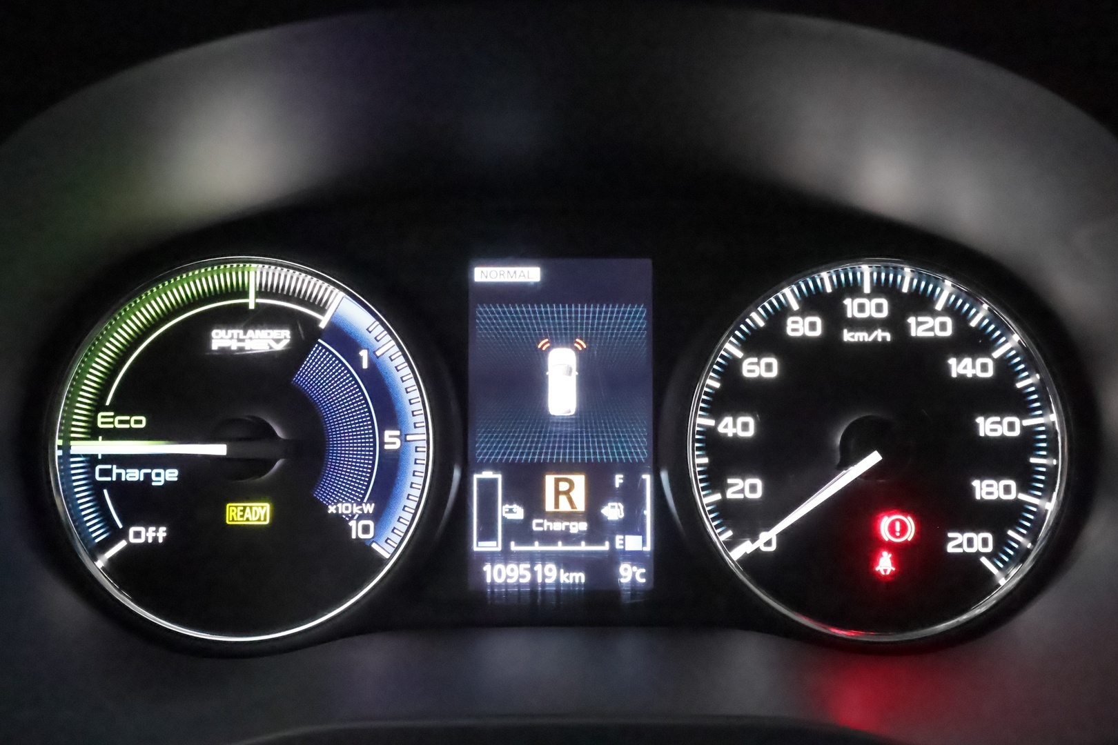 MITSUBISHI Outlander PHEV 2020