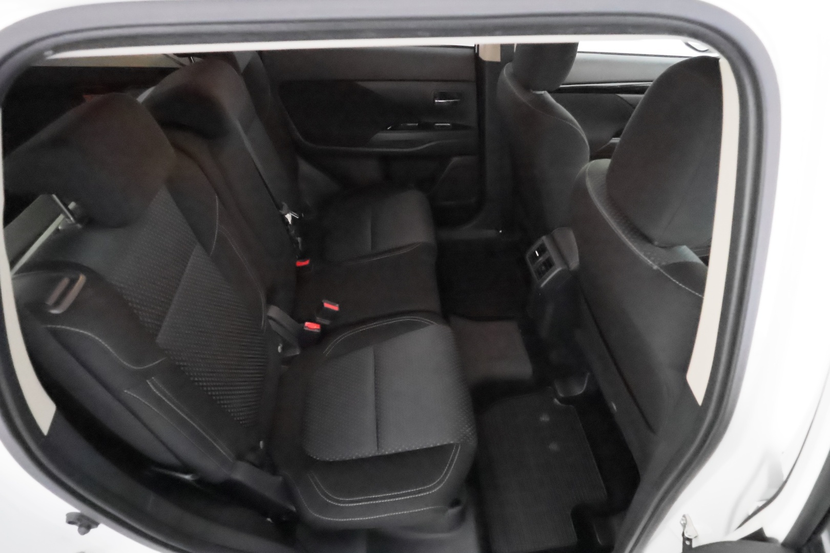 MITSUBISHI Outlander PHEV 2020