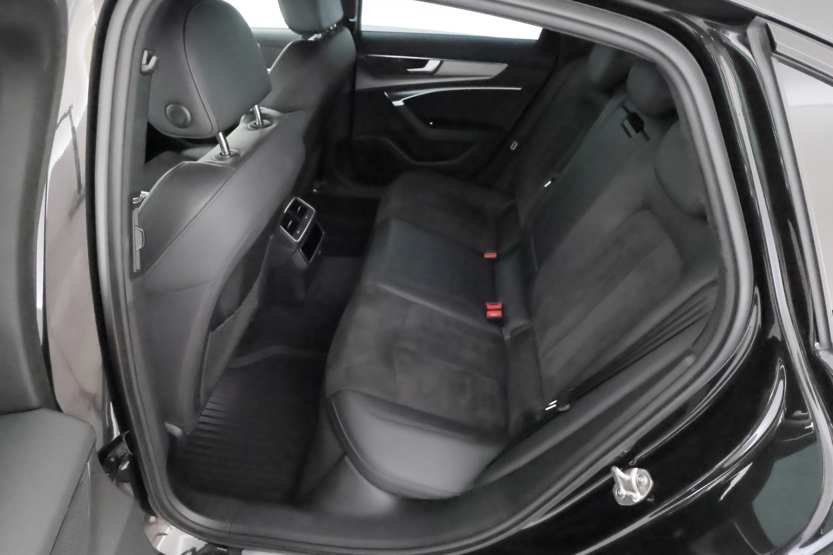 AUDI A6 2021