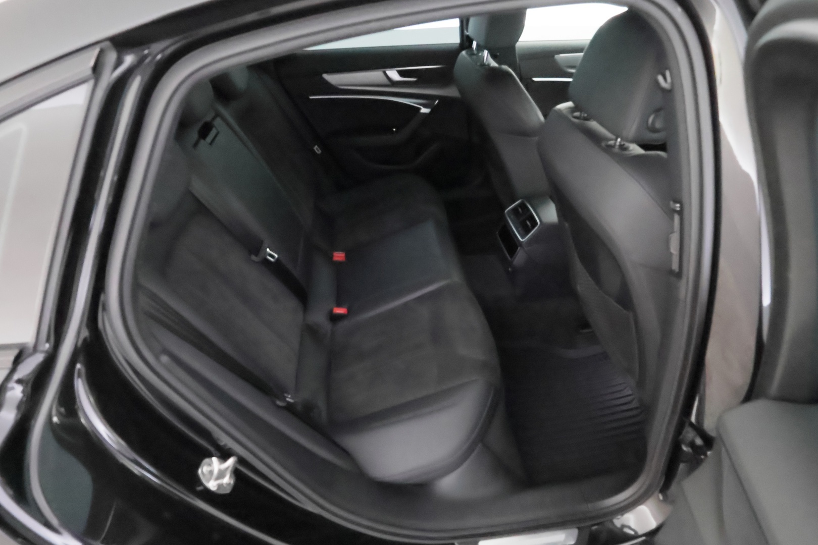 AUDI A6 2021