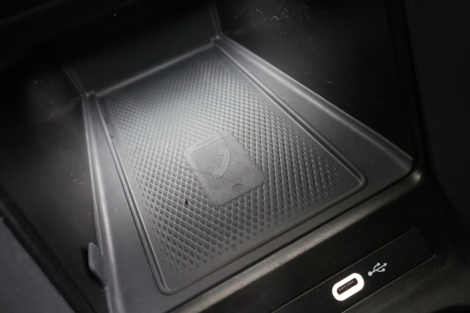 VOLKSWAGEN ID.4 2024