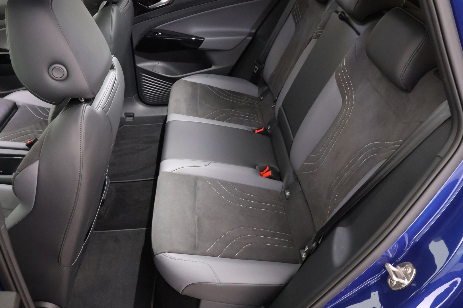 VOLKSWAGEN ID.4 2024