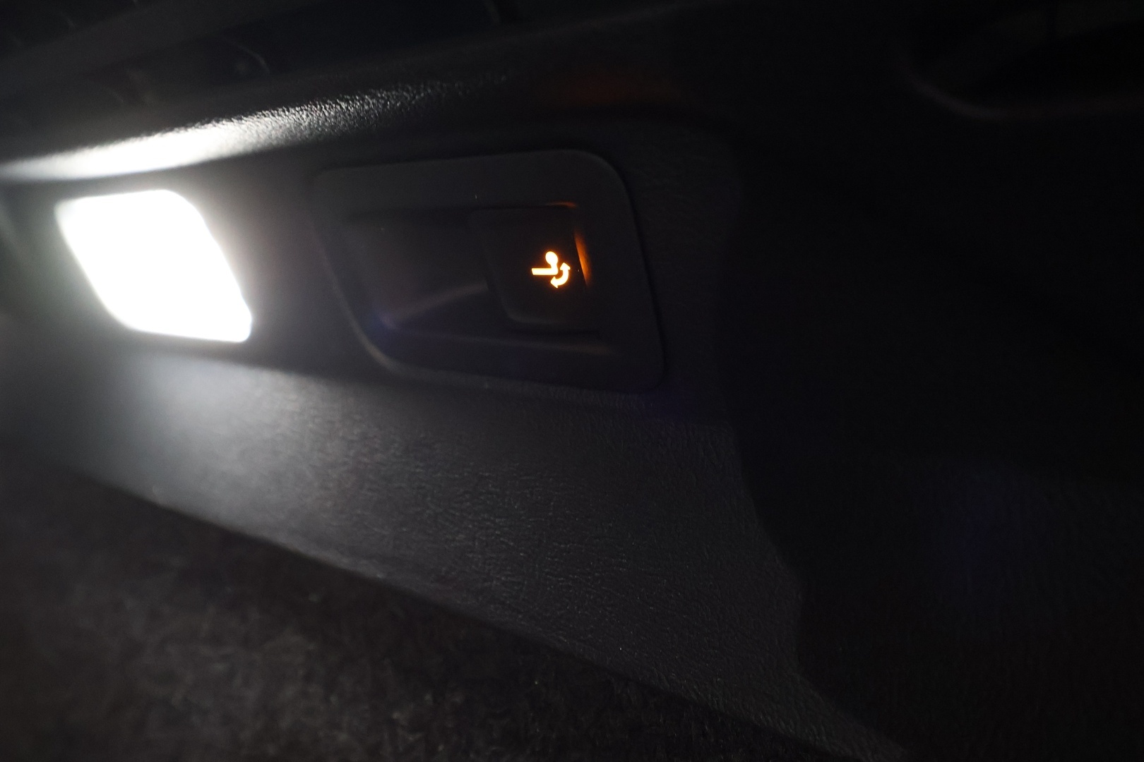 VOLKSWAGEN ID.4 2024