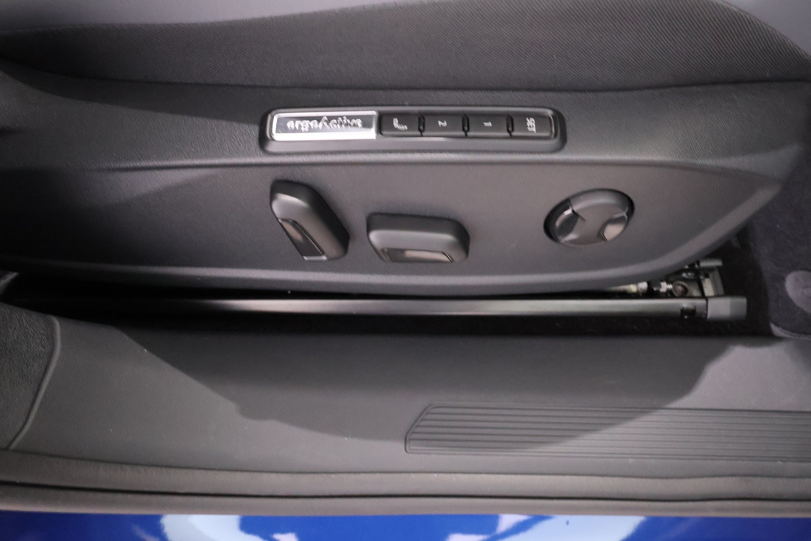 VOLKSWAGEN ID.4 2024