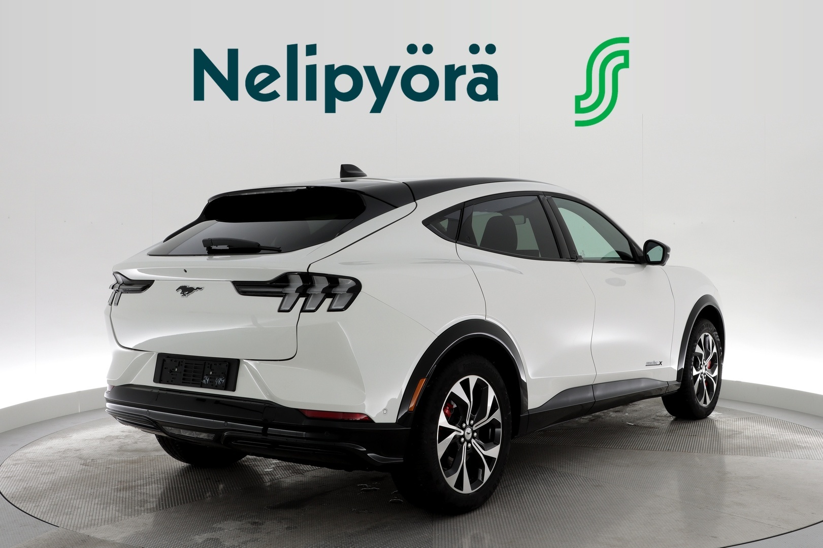 FORD Mustang Mach-E 2025