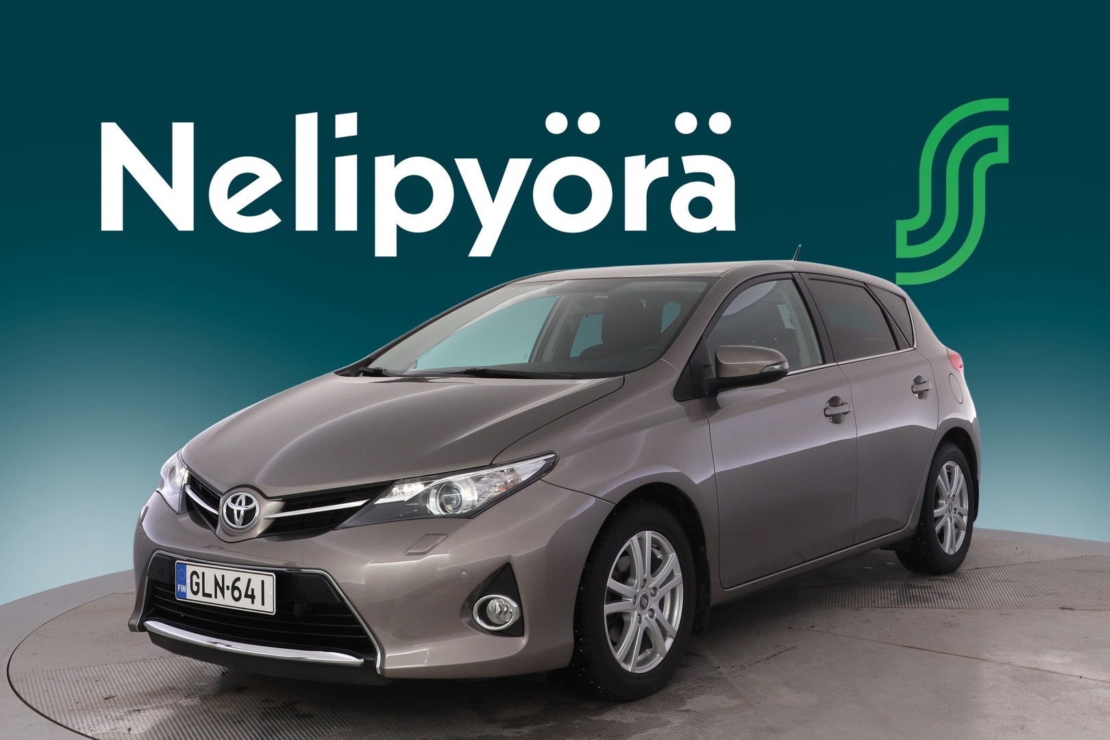 TOYOTA Auris 2015