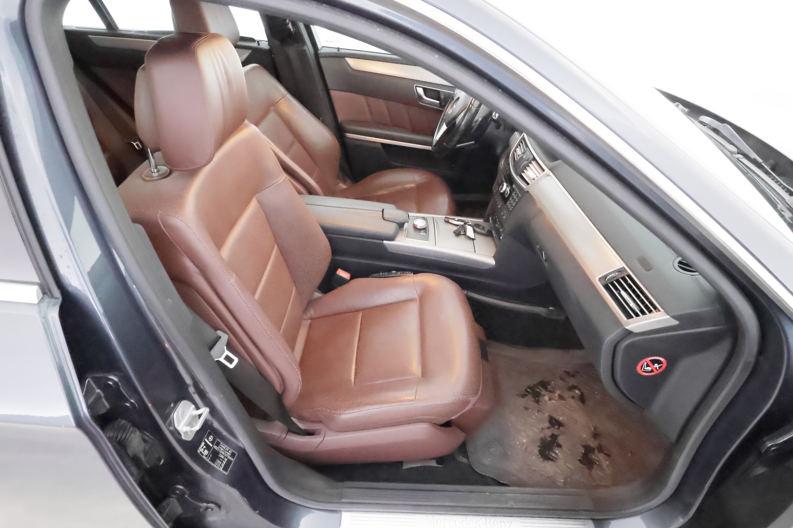 MERCEDES-BENZ E 2012