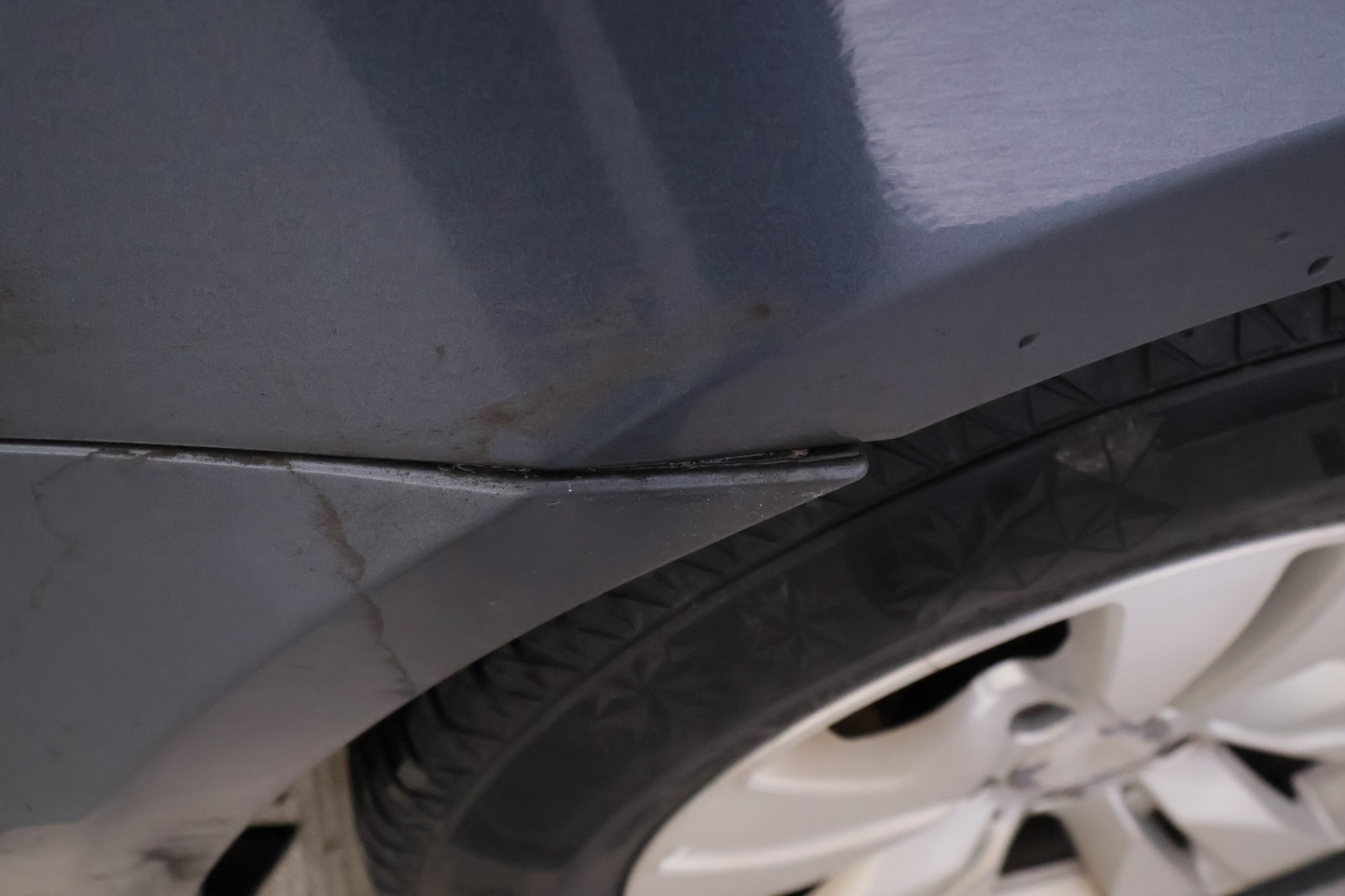 MERCEDES-BENZ E 2012