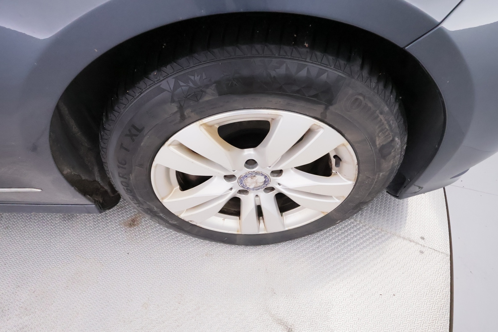 MERCEDES-BENZ E 2012