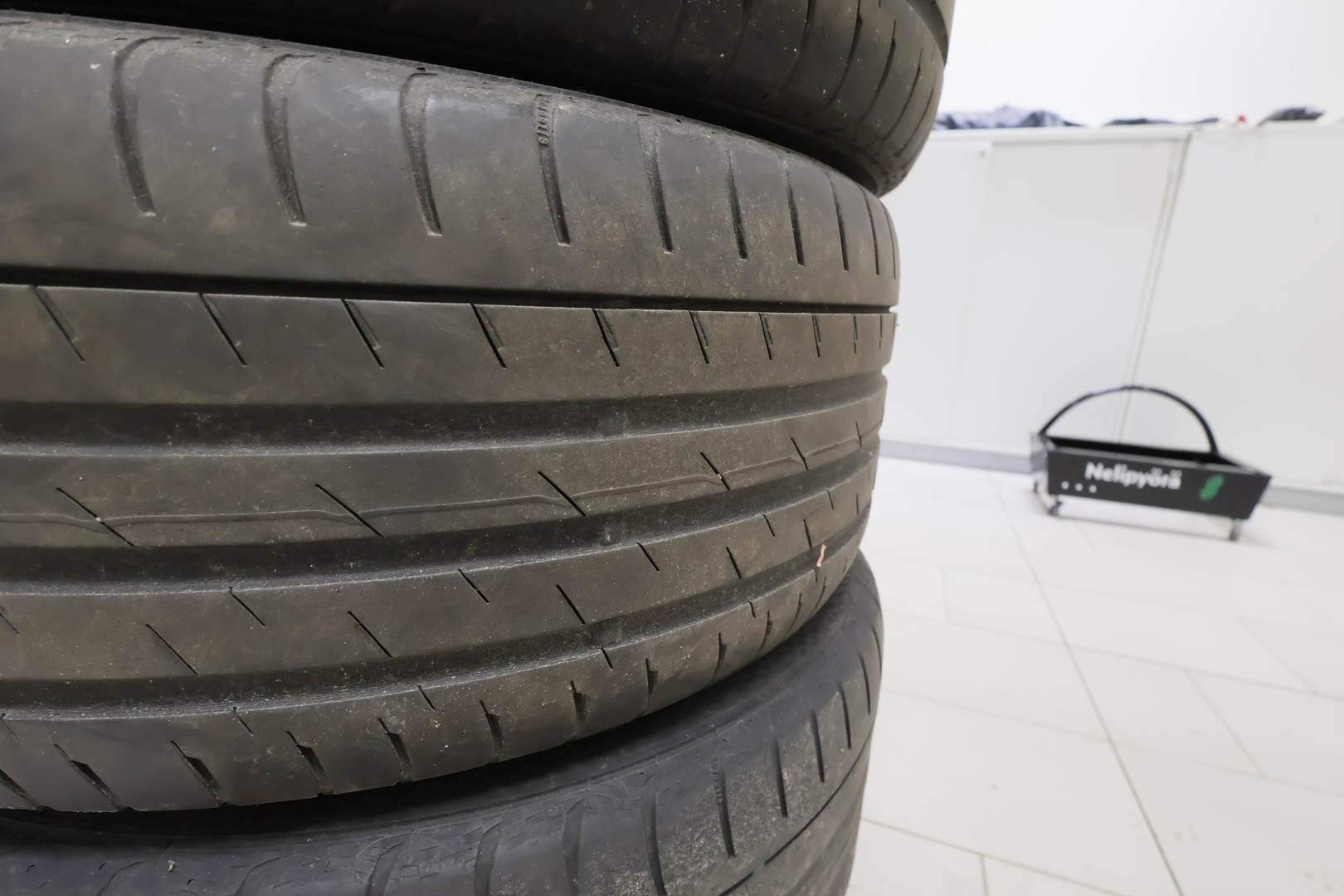 MERCEDES-BENZ E 2012