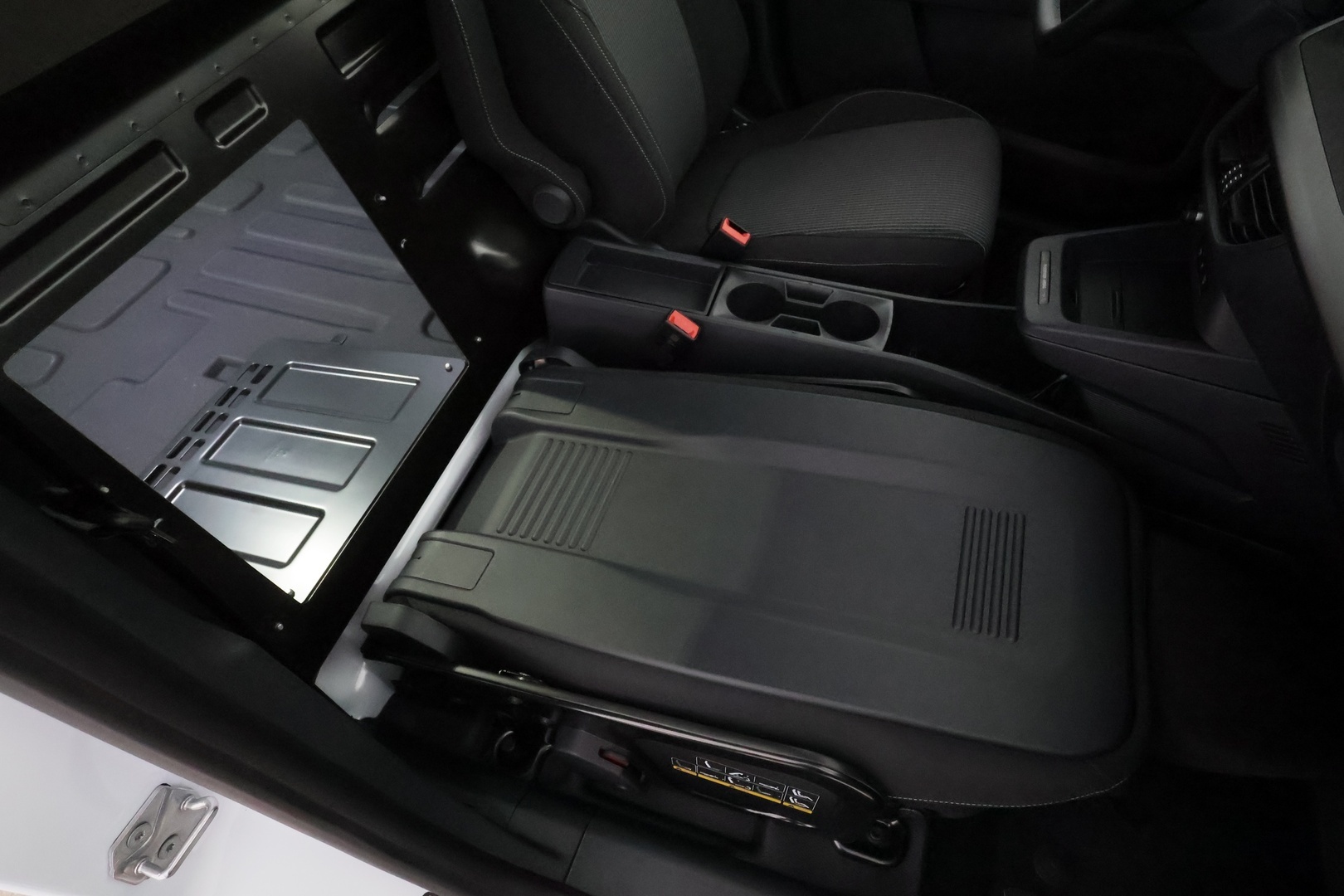 FORD TRANSIT COURIER 2025