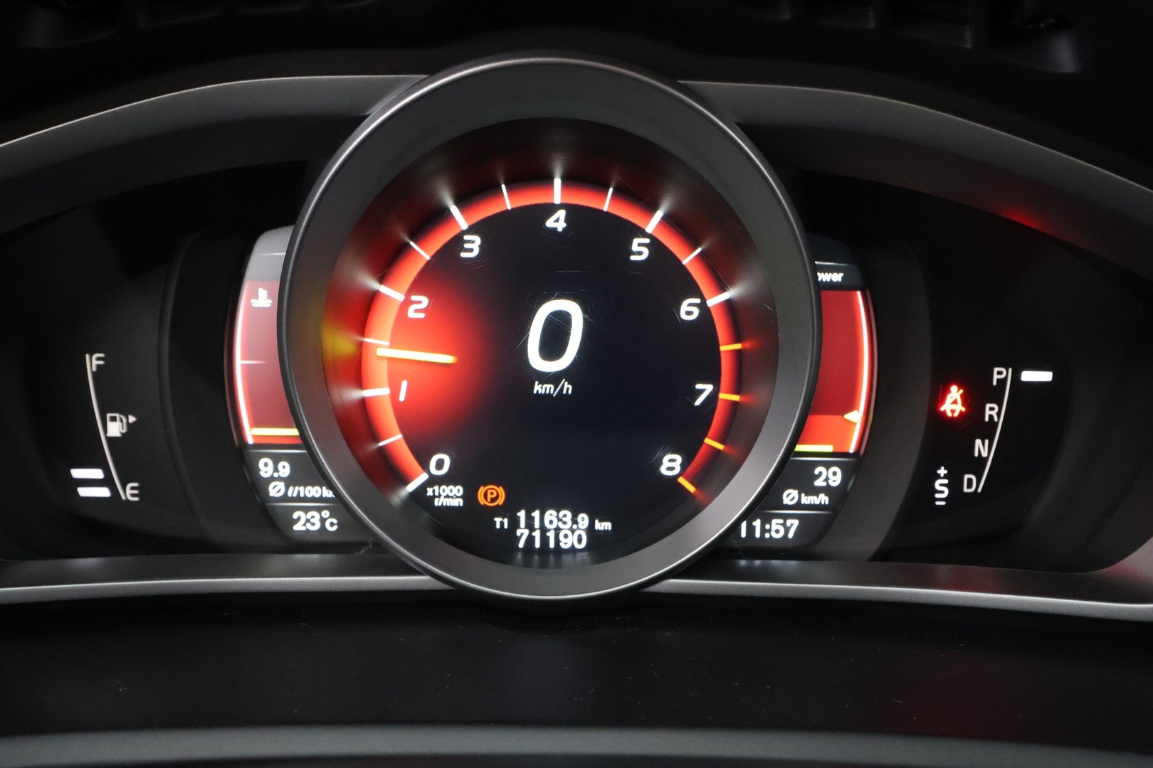 VOLVO V40 Cross Country 2018