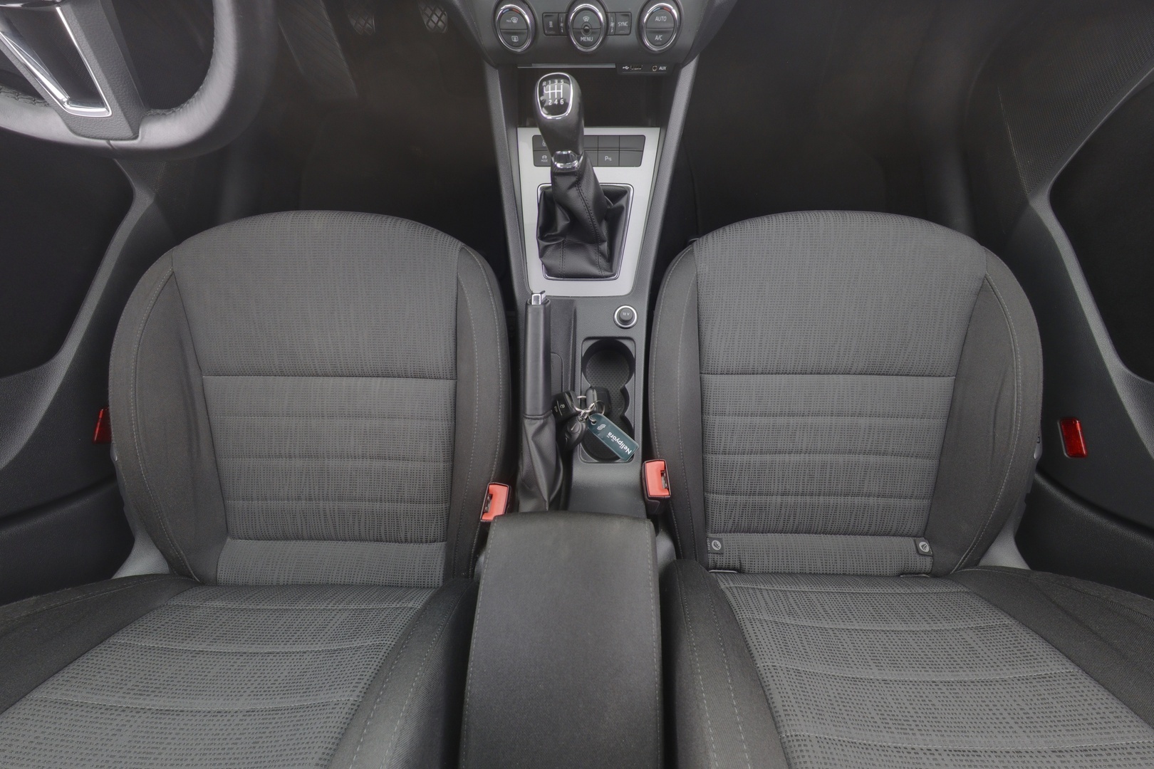 SKODA OCTAVIA 2016