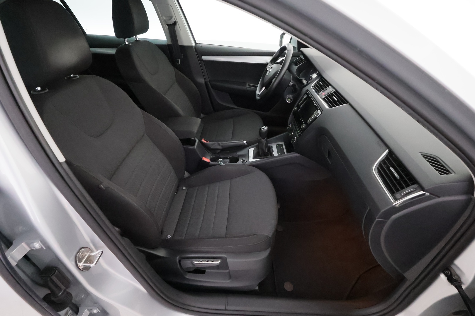 SKODA OCTAVIA 2016