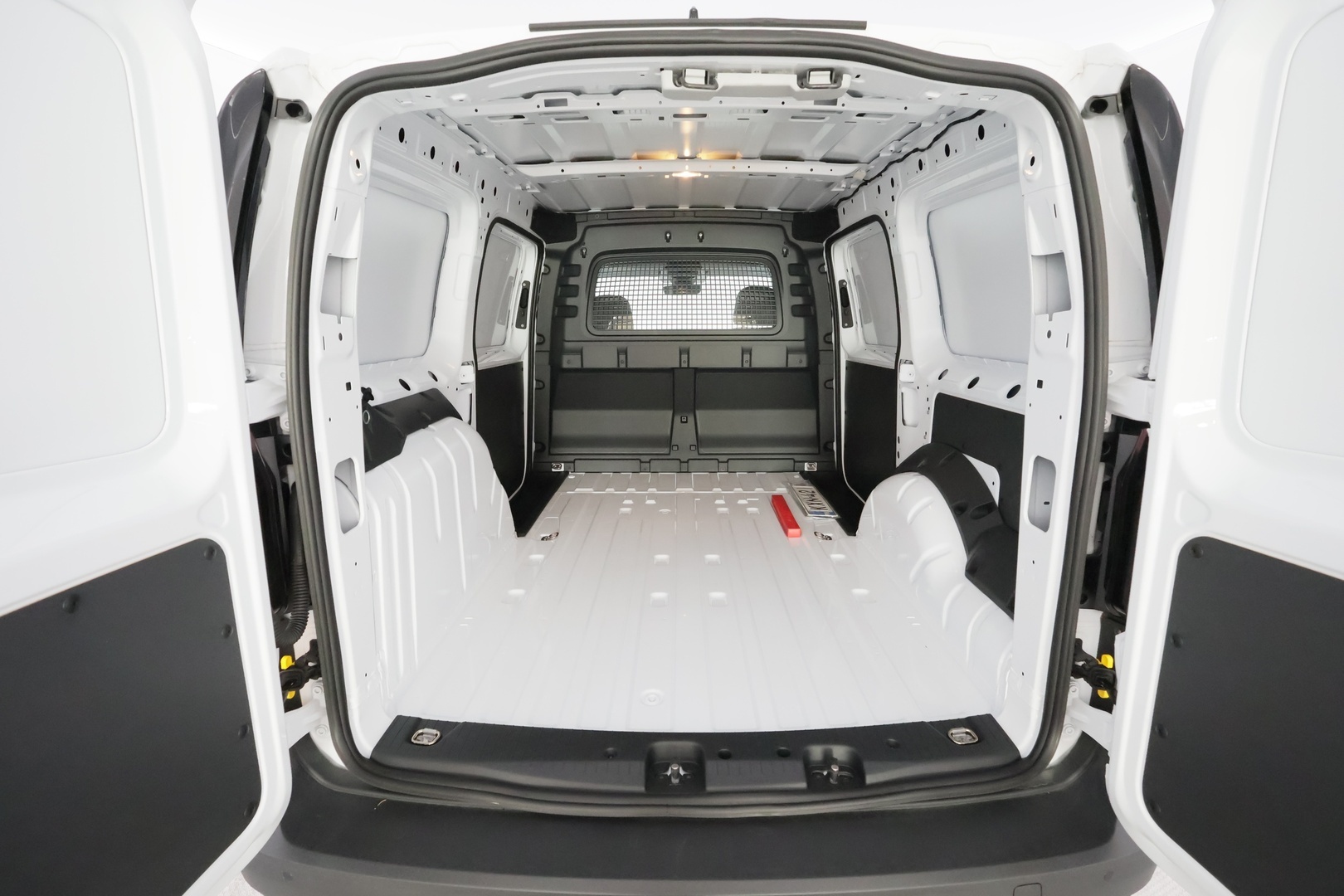 FORD TRANSIT CONNECT 23