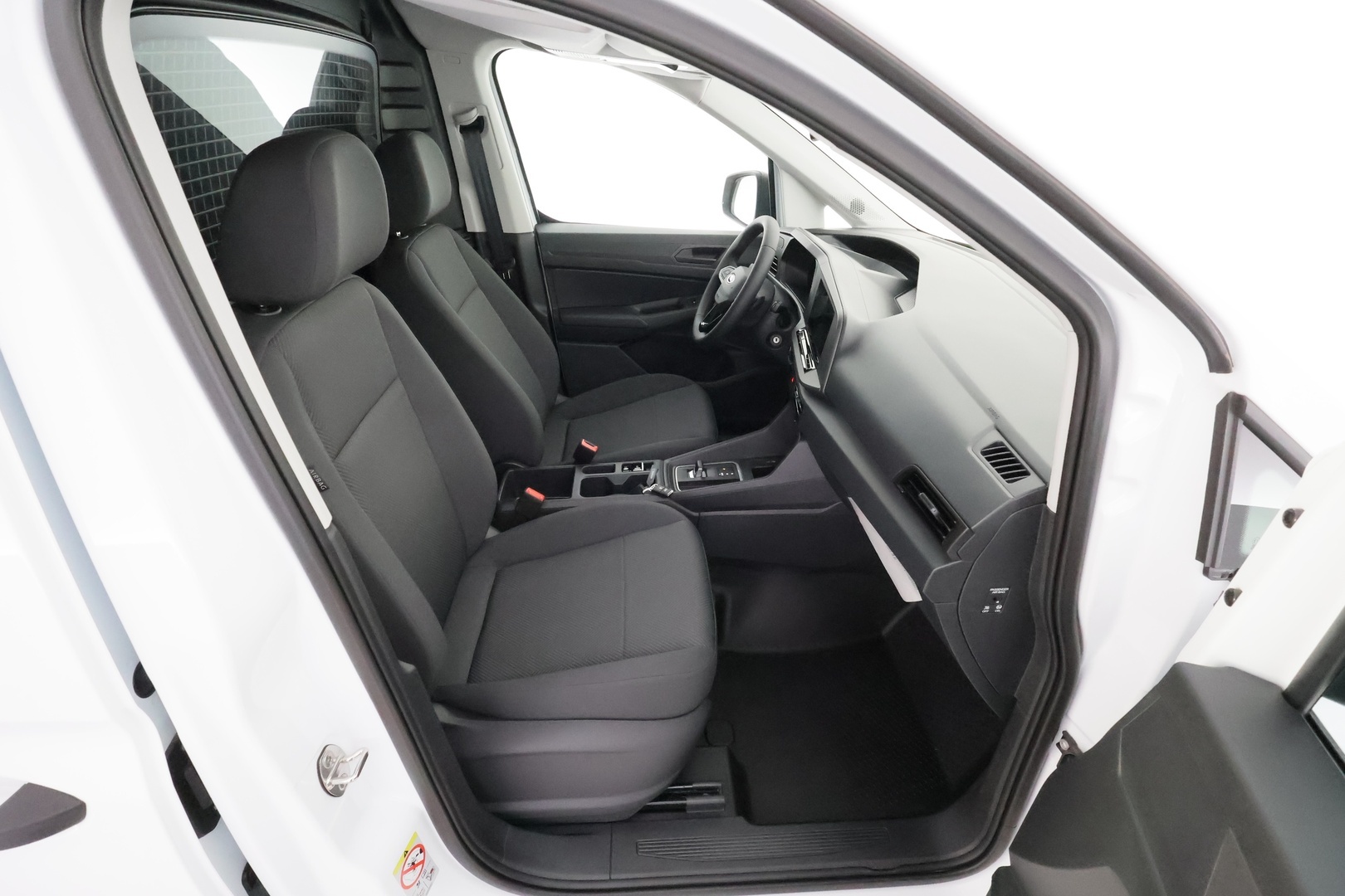 FORD TRANSIT CONNECT 26