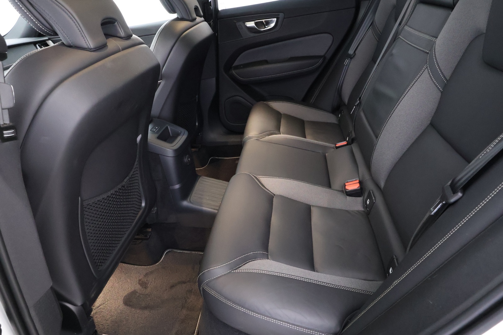 VOLVO XC60 18
