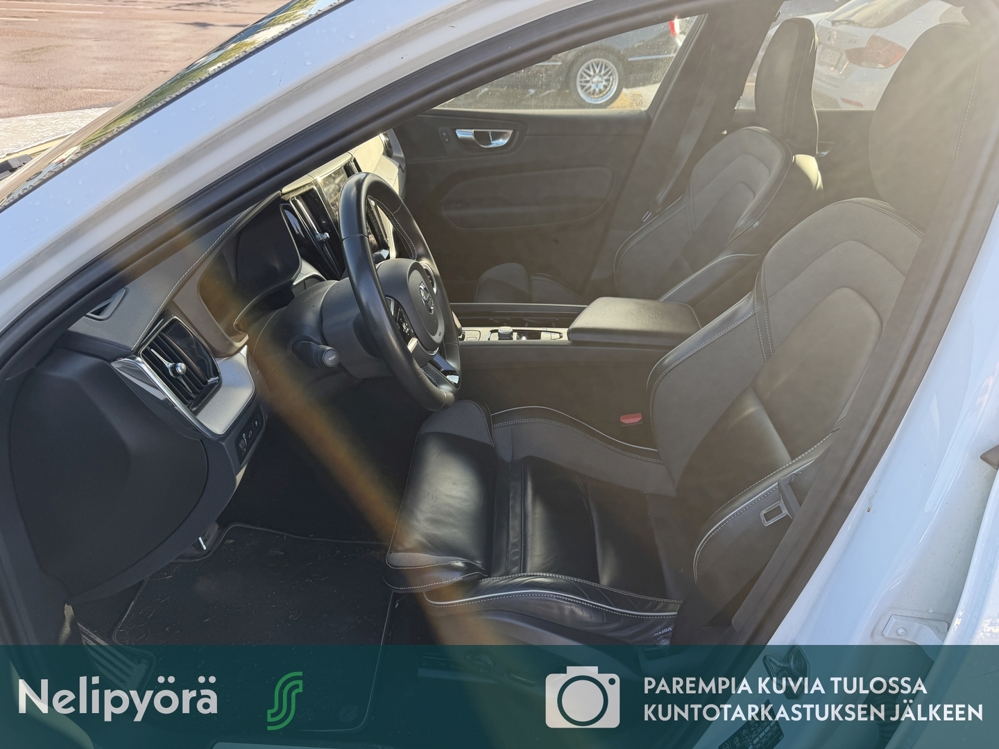 VOLVO XC60 2021