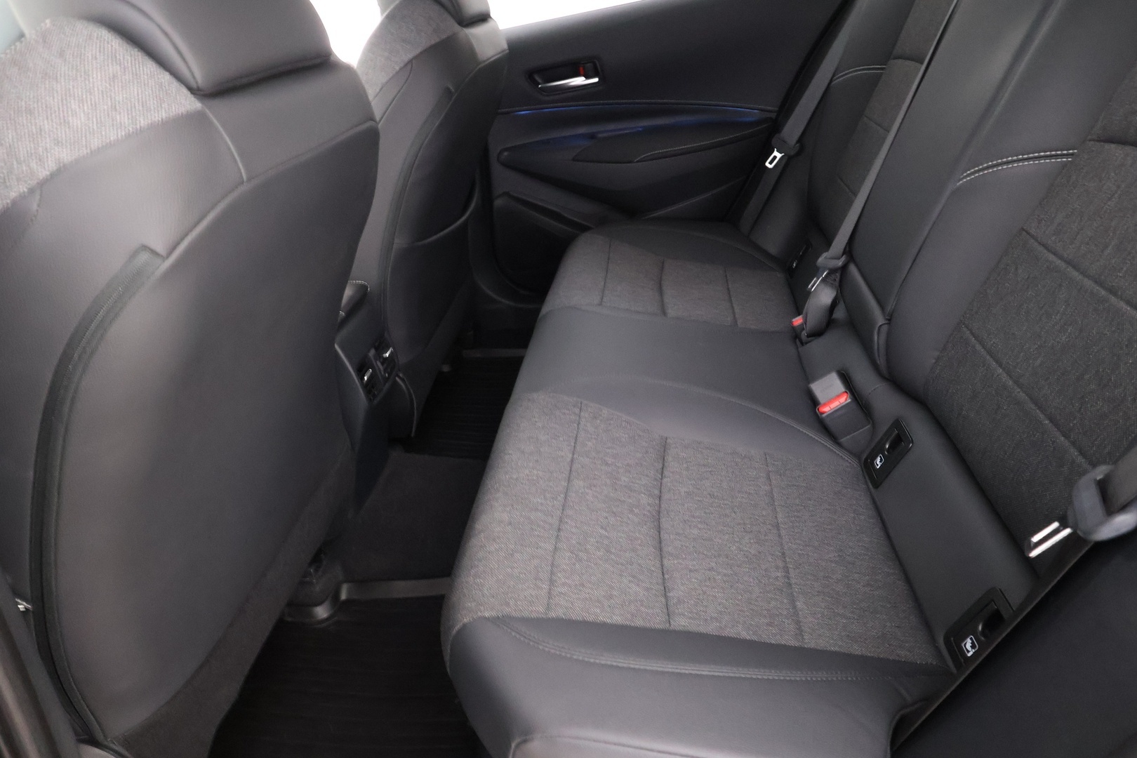 TOYOTA COROLLA 18