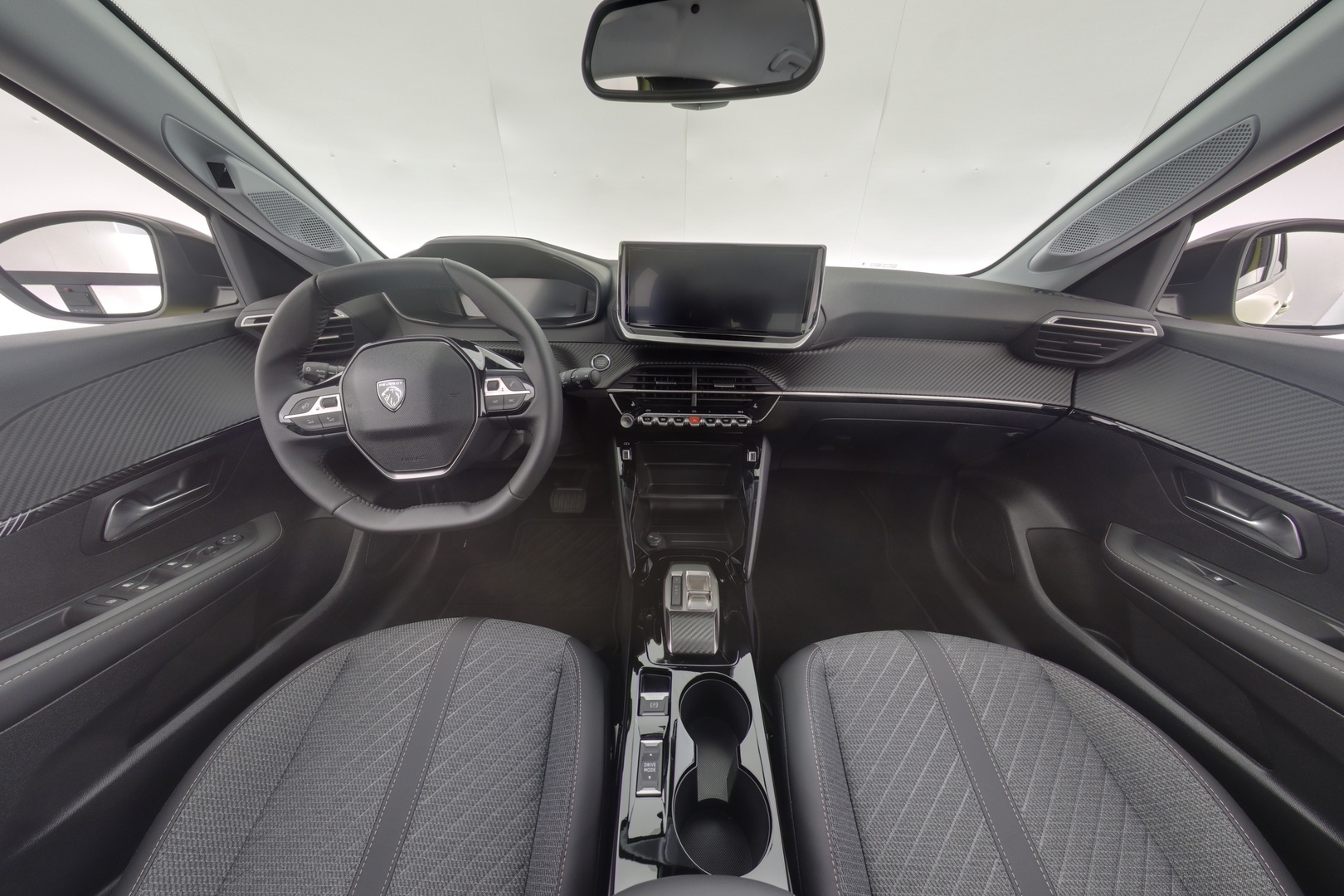 PEUGEOT 208 10