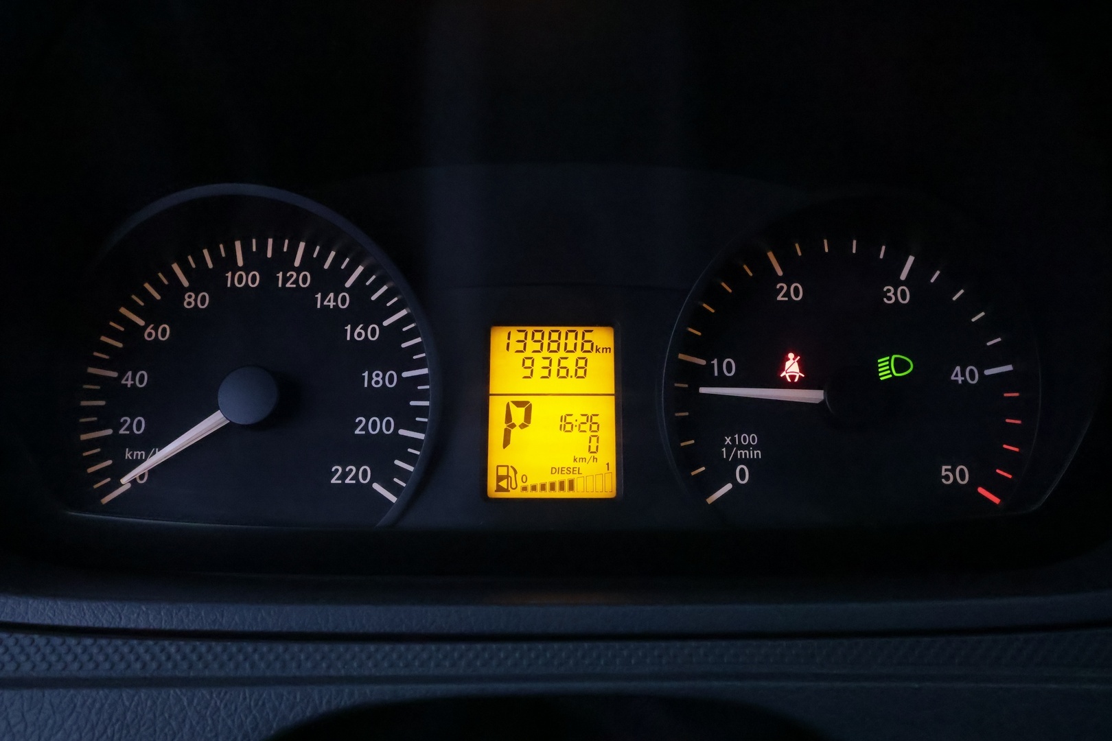 MERCEDES-BENZ Vito 13