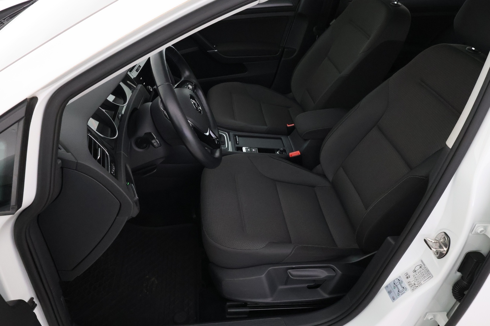 VOLKSWAGEN Golf 2017