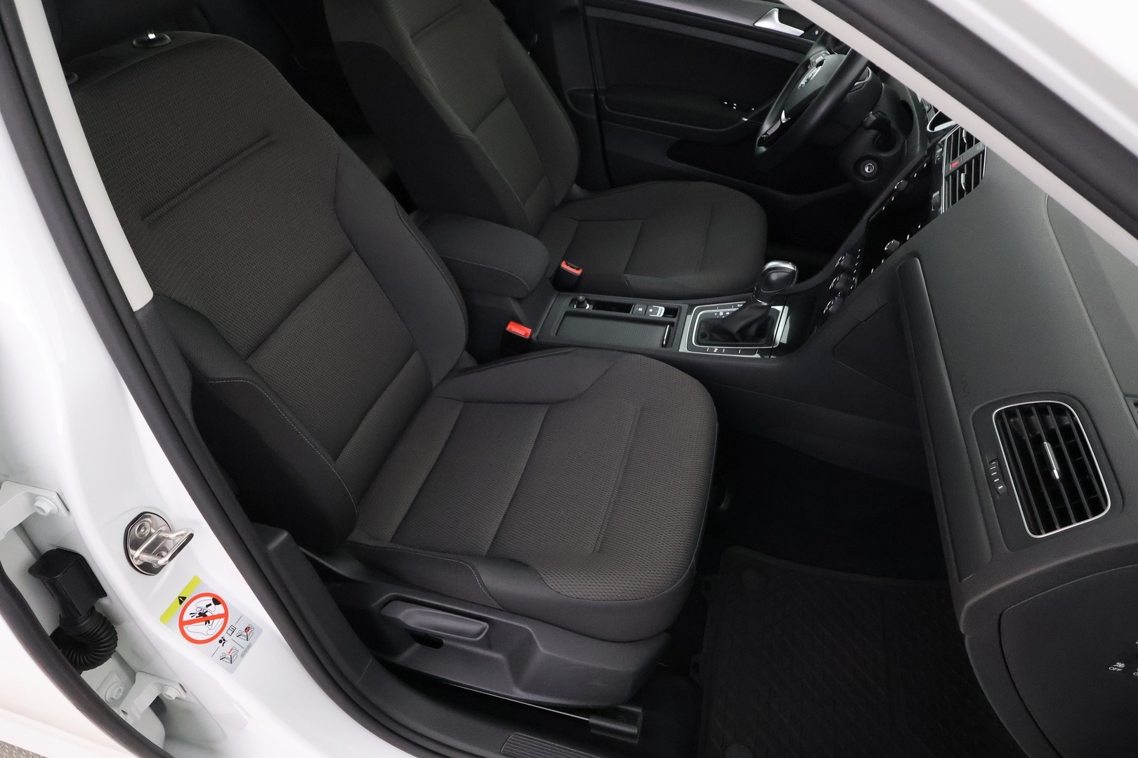 VOLKSWAGEN Golf 2017