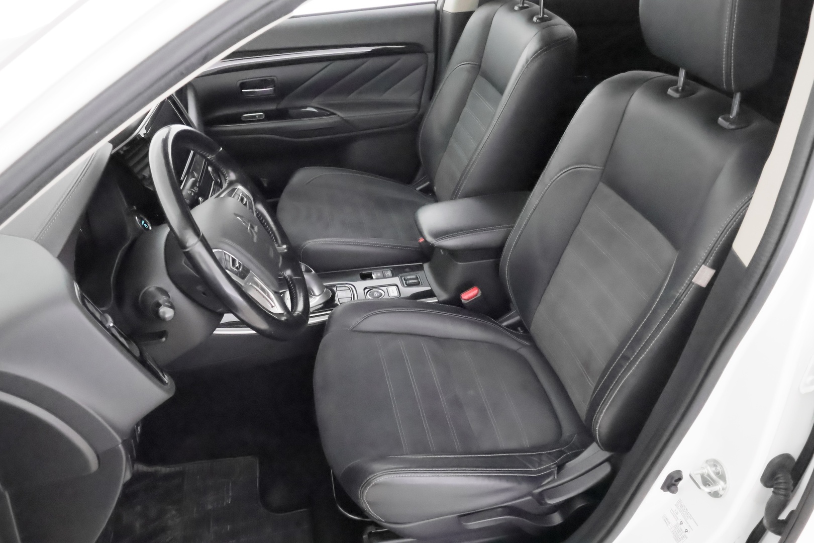 MITSUBISHI Outlander PHEV 2018