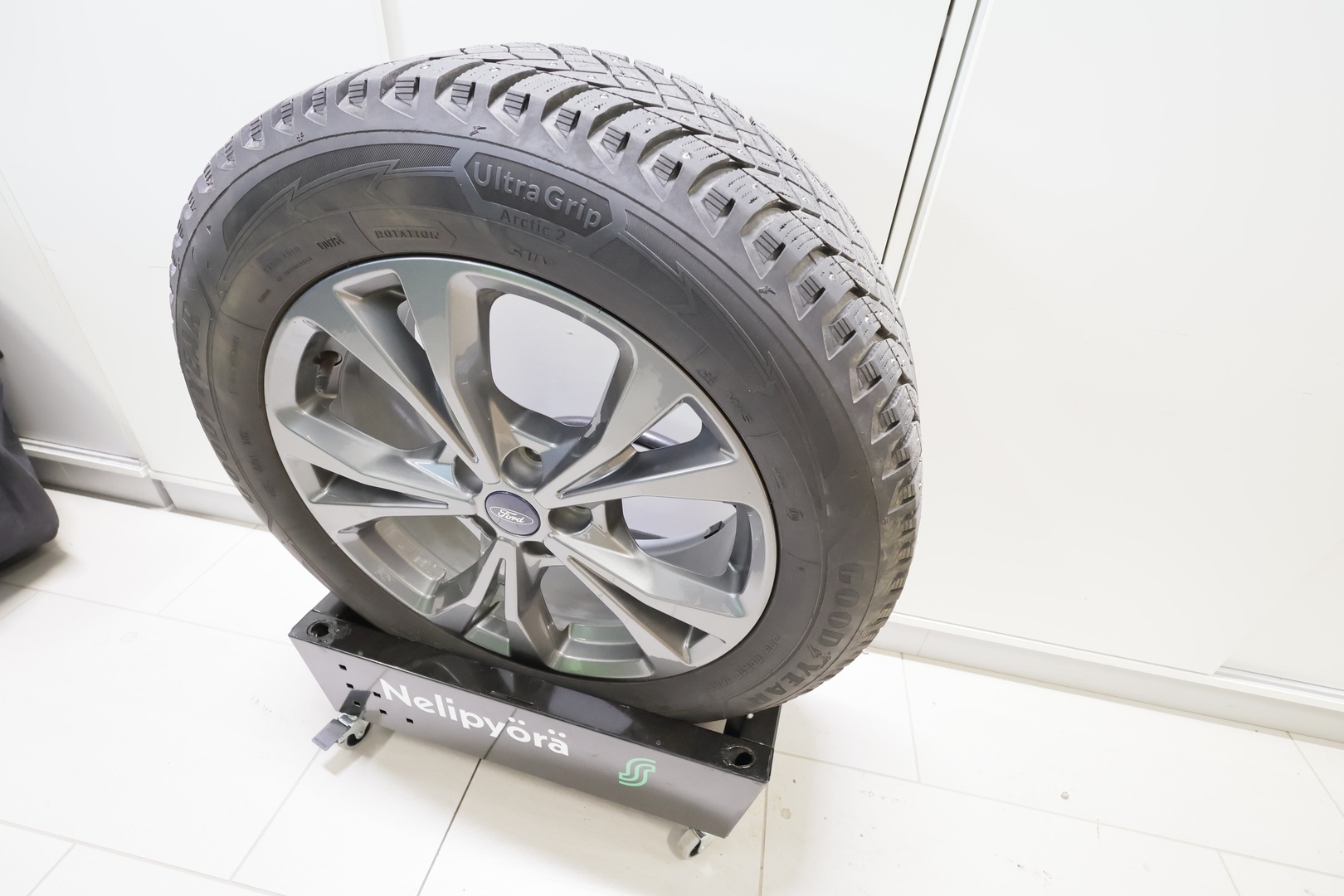 FORD KUGA 2023