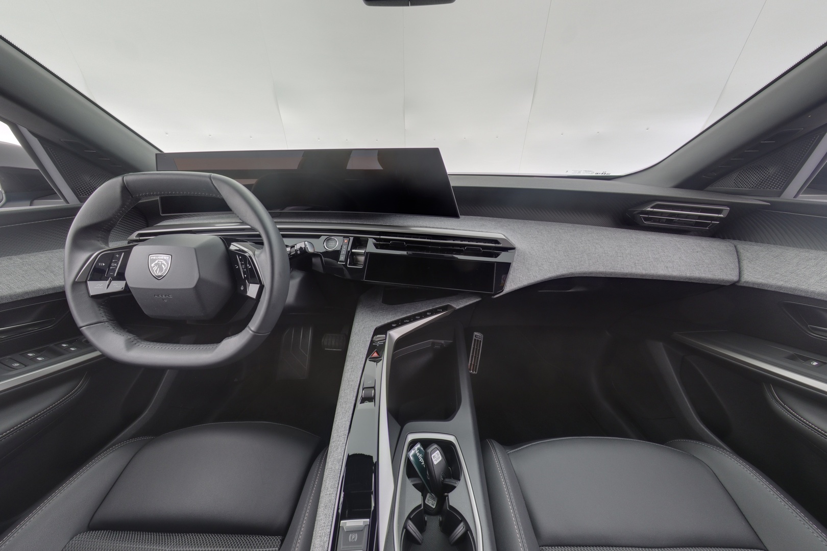 PEUGEOT 5008 2024