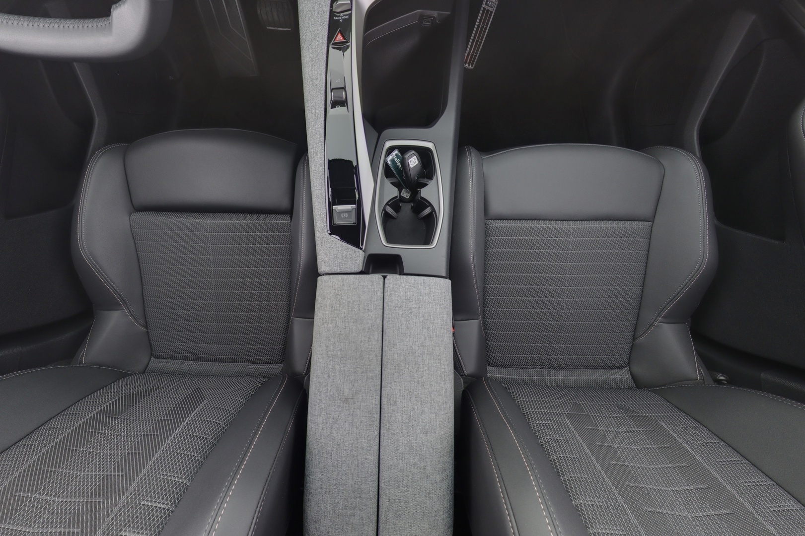PEUGEOT 5008 2024