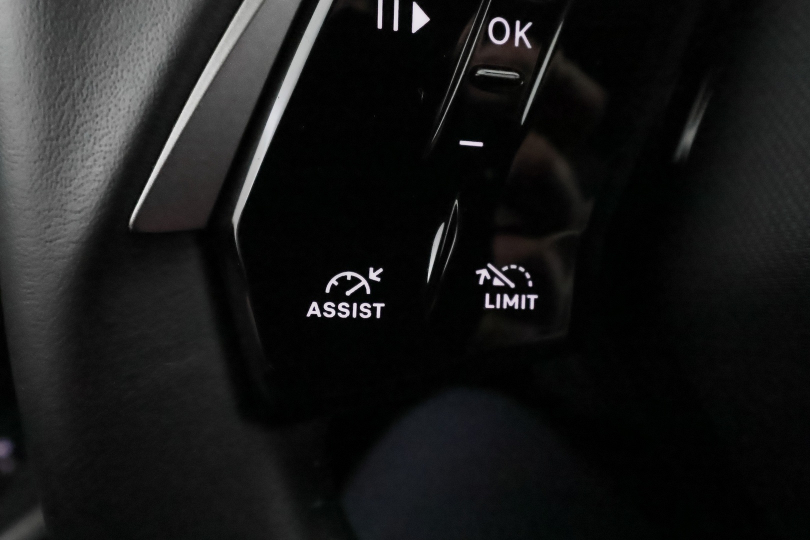 PEUGEOT 5008 2024