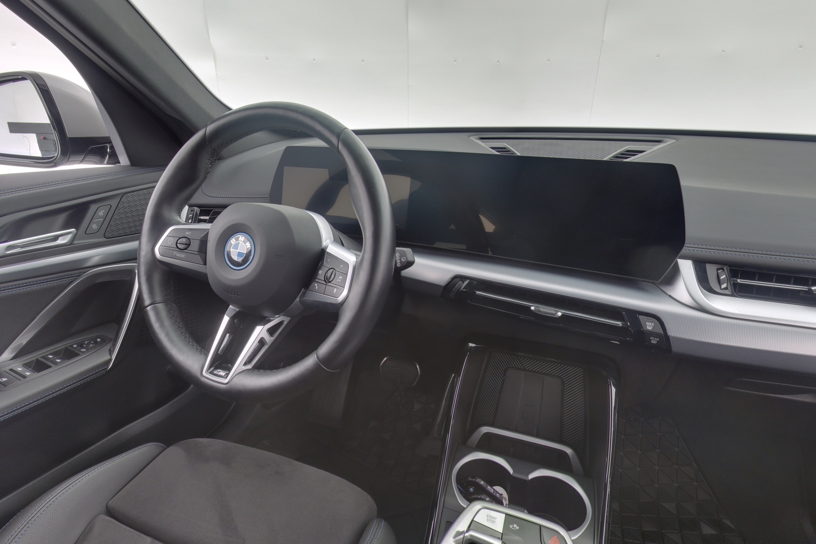 BMW iX1 2023