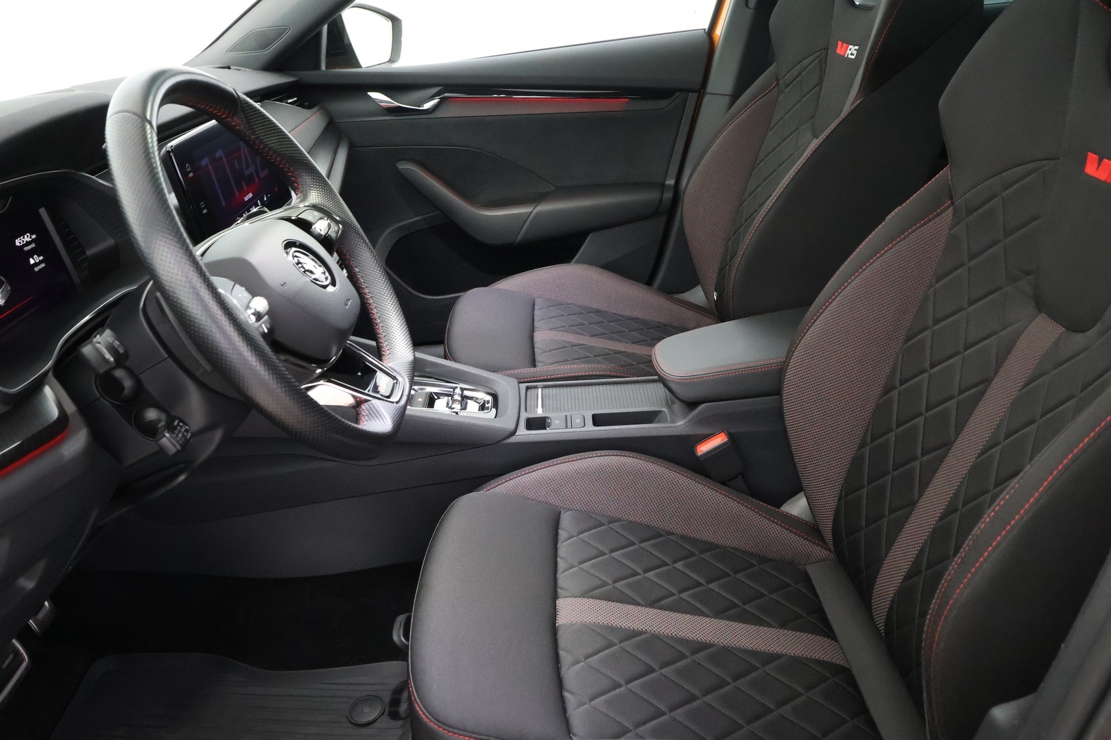 SKODA Octavia 2024