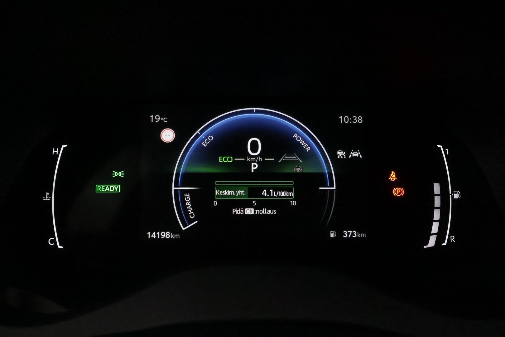 TOYOTA YARIS 2025