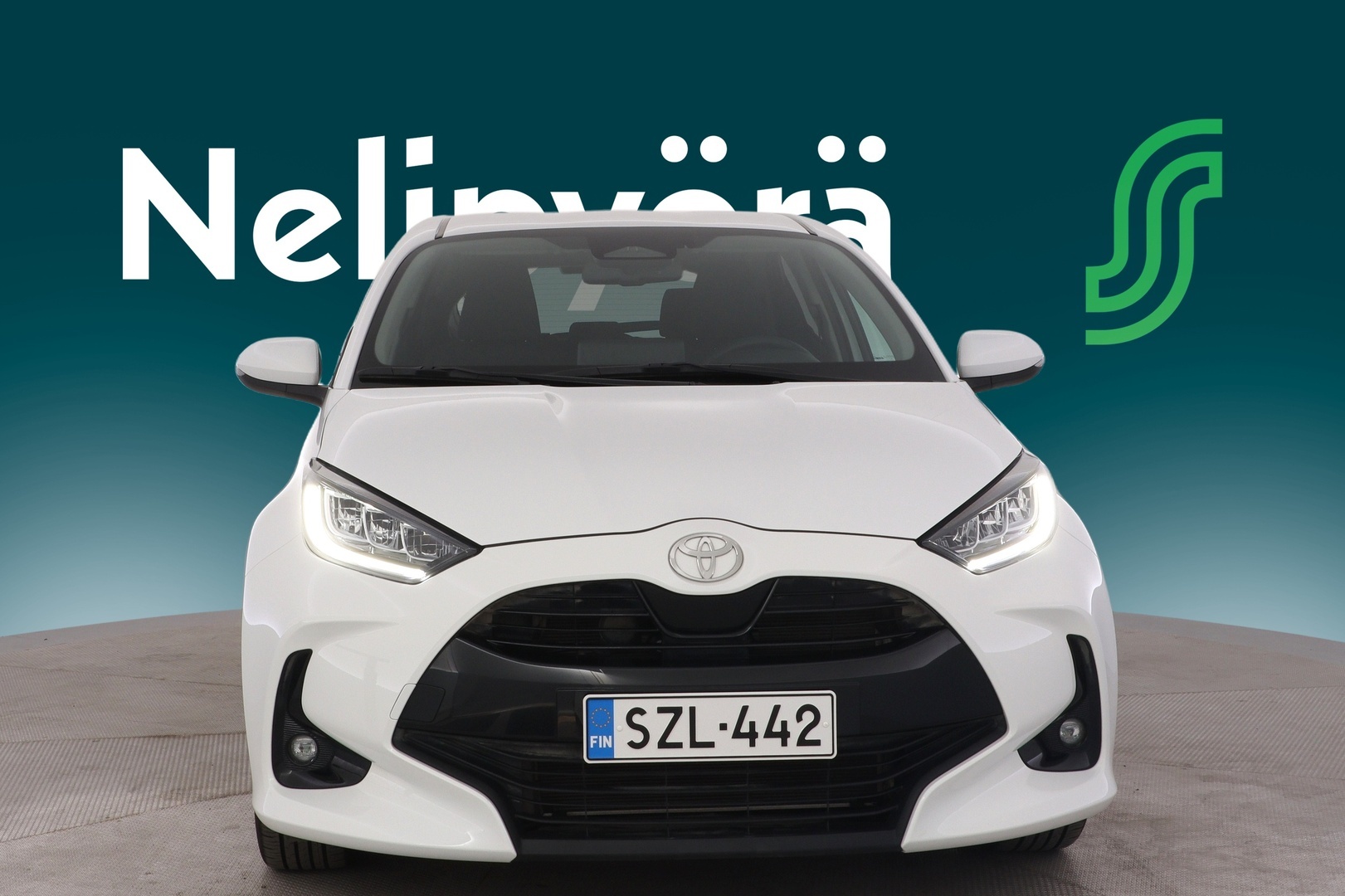 TOYOTA YARIS 2025