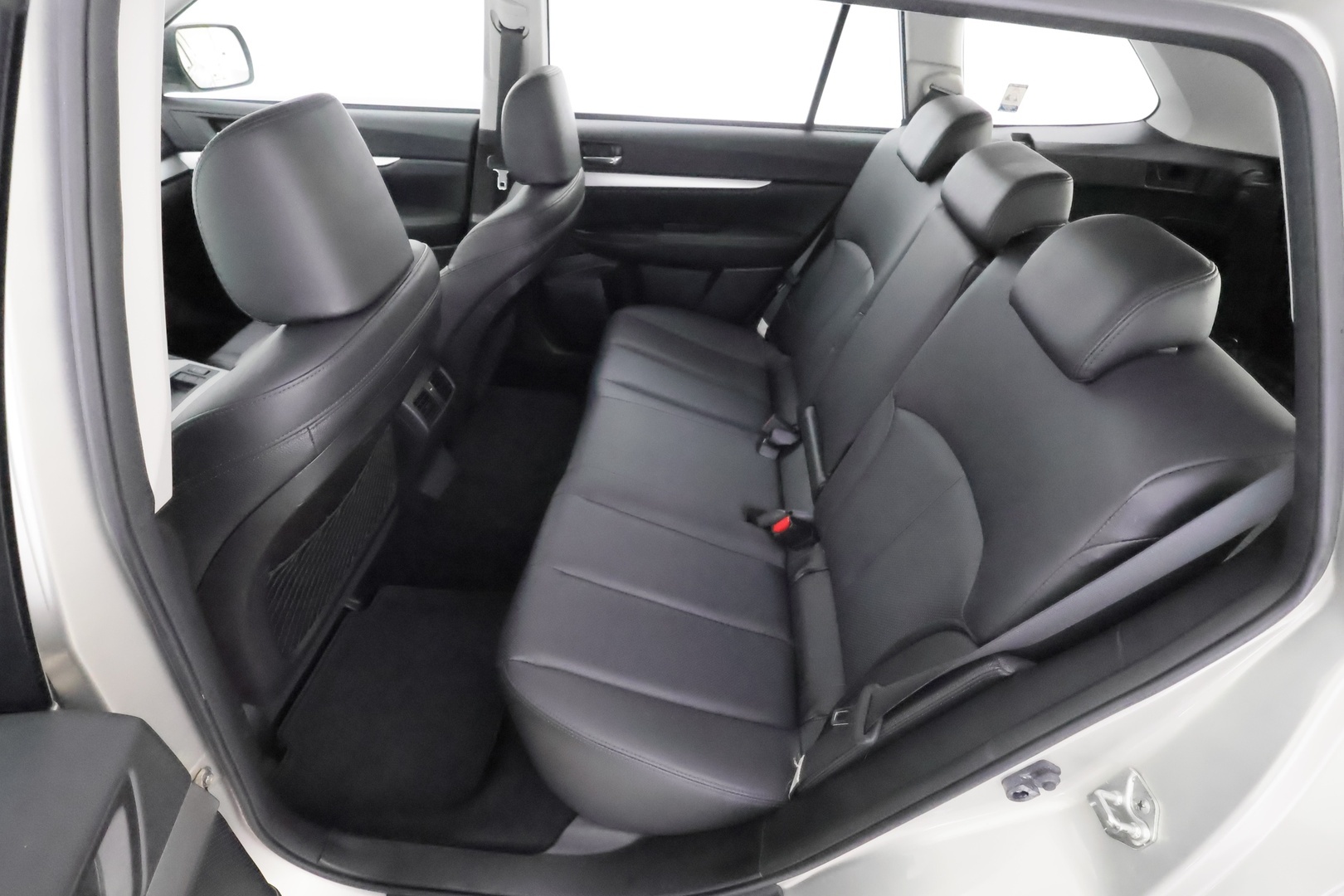 SUBARU Outback 2010