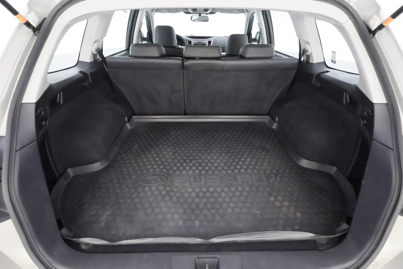 SUBARU Outback 2010