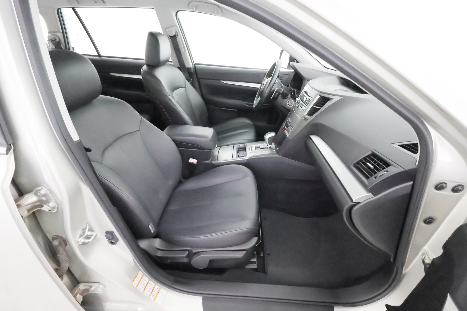 SUBARU Outback 2010