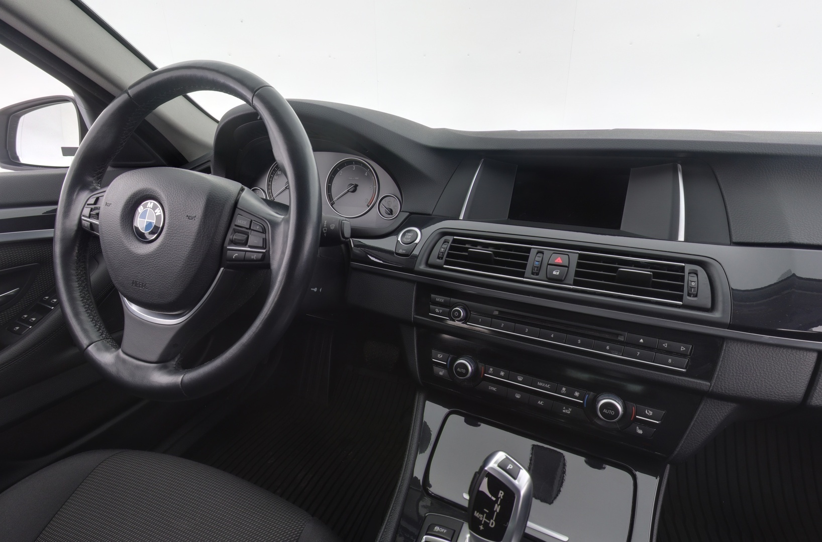 BMW 520 2015