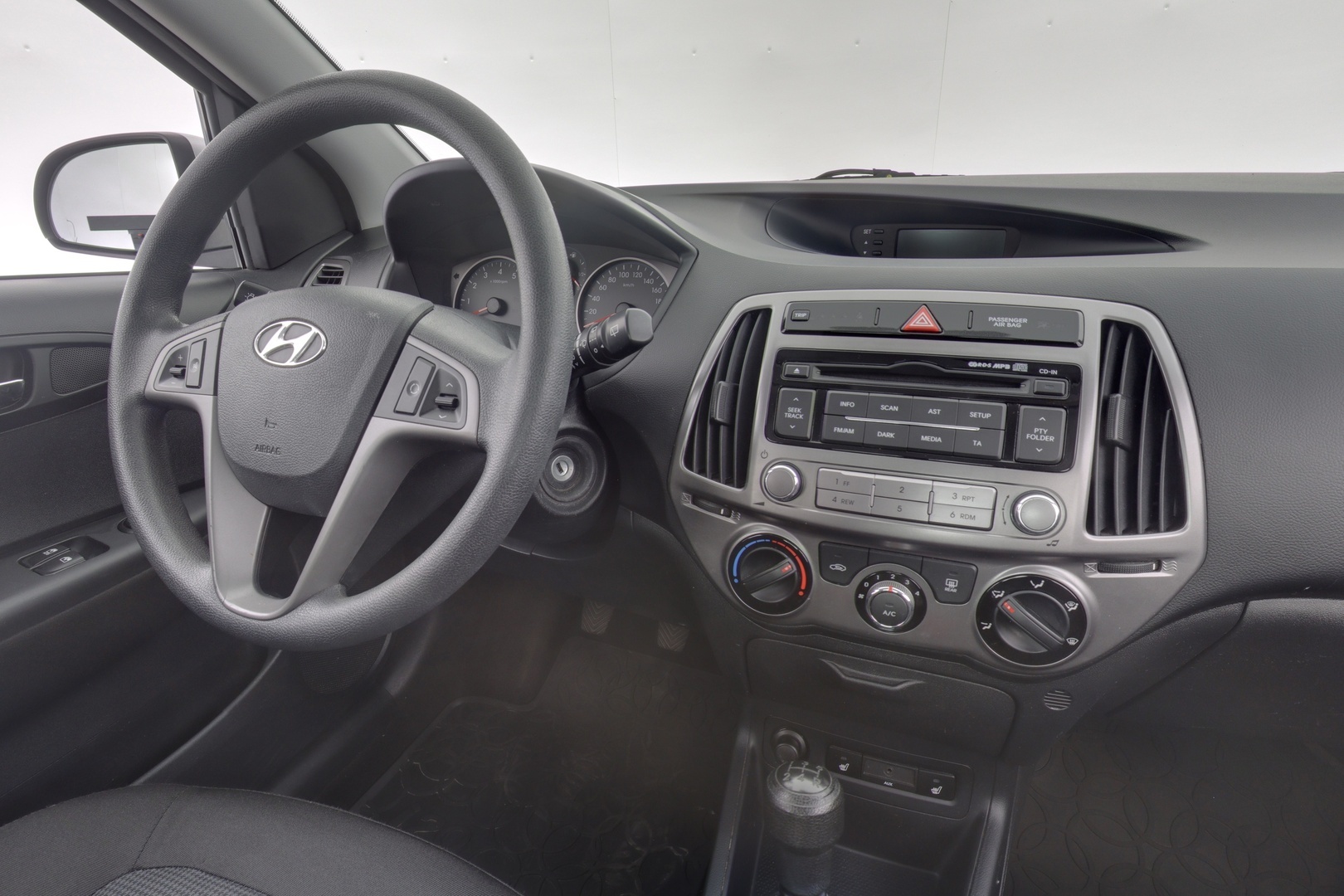 HYUNDAI i20 5d 2013