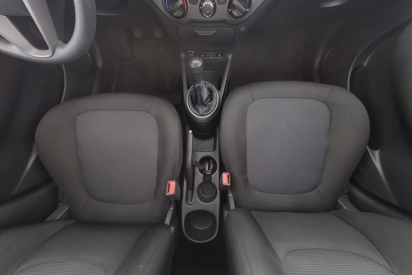 HYUNDAI i20 5d 2013
