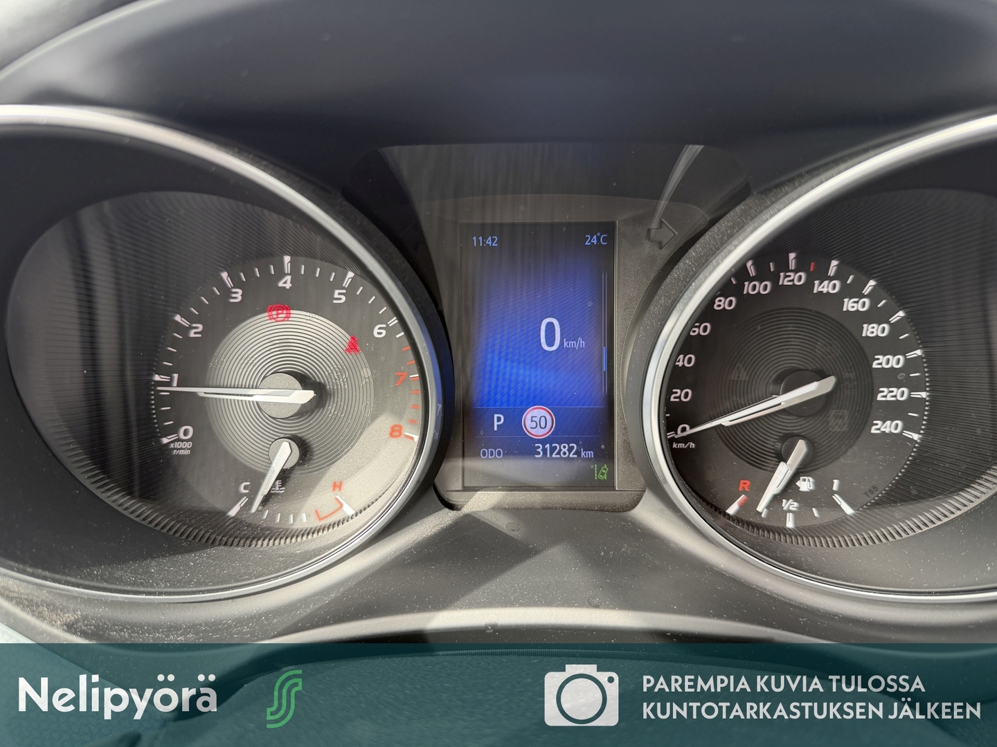 TOYOTA Avensis 2017